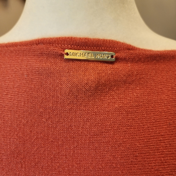Michael Kors Coral Sweater Size Small - Picture 5 of 5